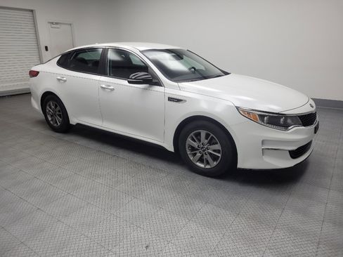 Used 2017 Kia Optima LX w/ Value Package image 11