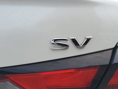 Used 2019 Nissan Altima 2.5 SV FWD image 8