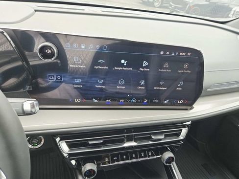 New 2026 Chevrolet Traverse LT w/ LPO, Floor Liner Package image 19