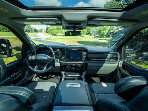 Used 2023 Ford F250 Limited AWD/4WD image 14