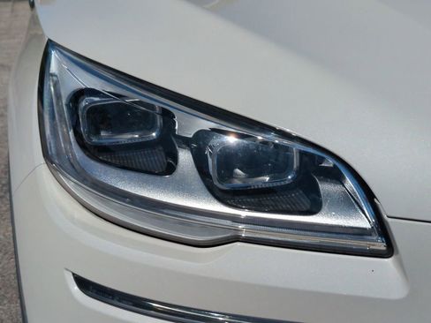 Used 2022 Lincoln Aviator Reserve w/ Equipment Group 201A image 9