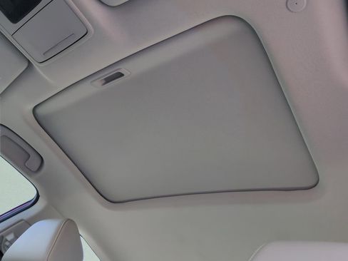 Used 2023 Honda Accord EX-L image 15