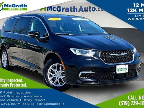 Used 2024 Chrysler Pacifica Touring-L FWD image 1