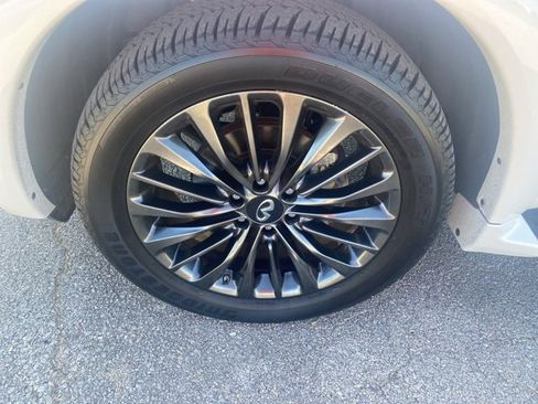 Used 2024 INFINITI QX80 Premium Select w/ Cargo Package image 10