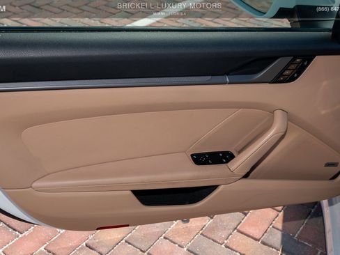 Used 2020 Porsche 911 Carrera image 13