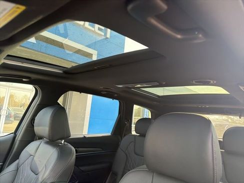 Used 2025 Kia Telluride SX X-Line image 13