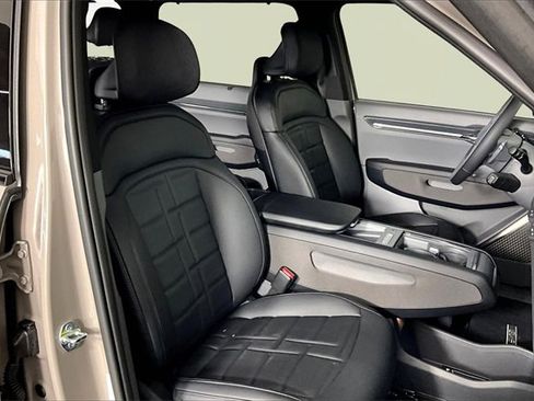 New 2026 Kia EV9 Land image 12