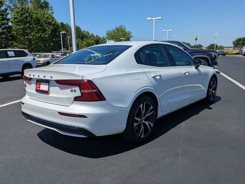 Used 2024 Volvo S60 B5 Core FWD image 4