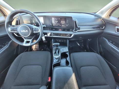 Used 2023 Kia Sportage LX AWD/4WD image 15