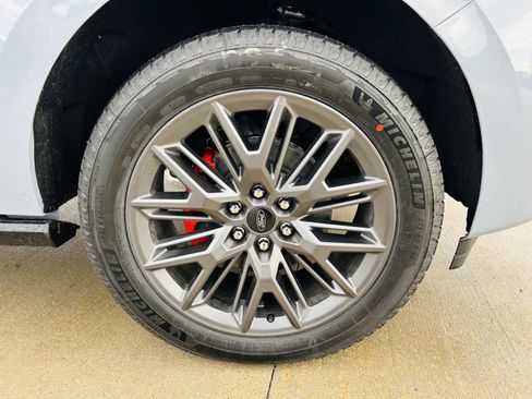 New 2025 Ford Expedition Platinum w/ Stealth Performance Package image 53