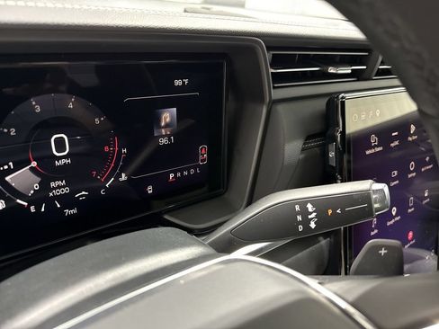 New 2027 GMC Terrain Elevation w/ LPO, Floor Liner Package FWD image 16