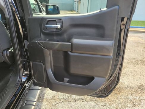 Used 2022 Chevrolet Silverado 1500 Custom AWD/4WD image 10
