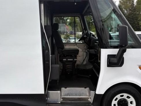Used 2024 Chevrolet Brightdrop 600 w/ Battery Pack, Max Range AWD/4WD image 15