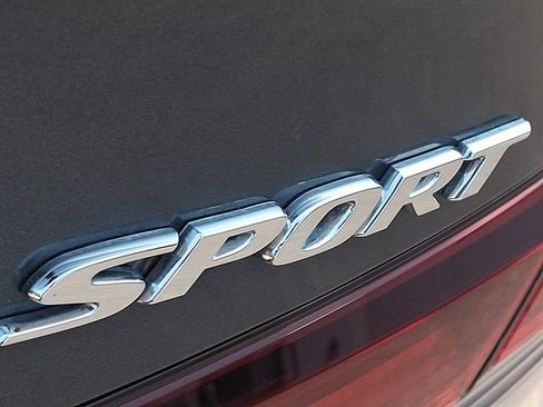 Certified 2025 Honda Civic Sport image 29