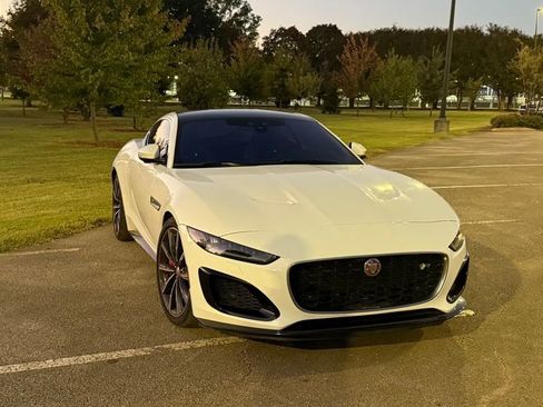 Used 2021 Jaguar F-TYPE R image 2