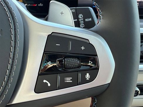 New 2026 BMW X7 M60i image 12