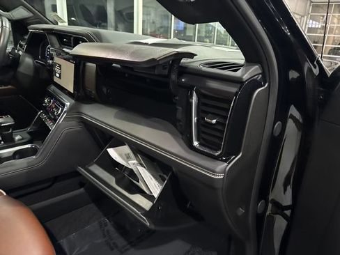 Used 2025 GMC Sierra 1500 Denali Ultimate AWD/4WD image 44