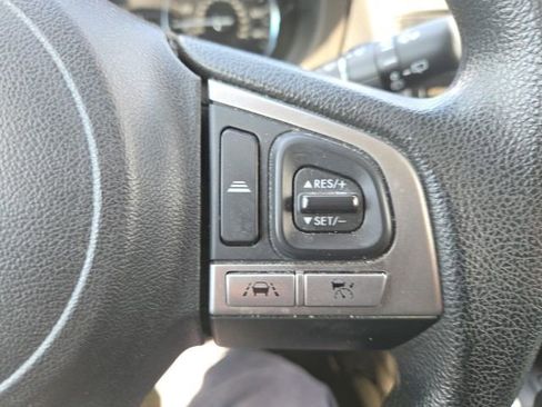 Used 2018 Subaru Forester 2.5i Premium AWD/4WD image 7