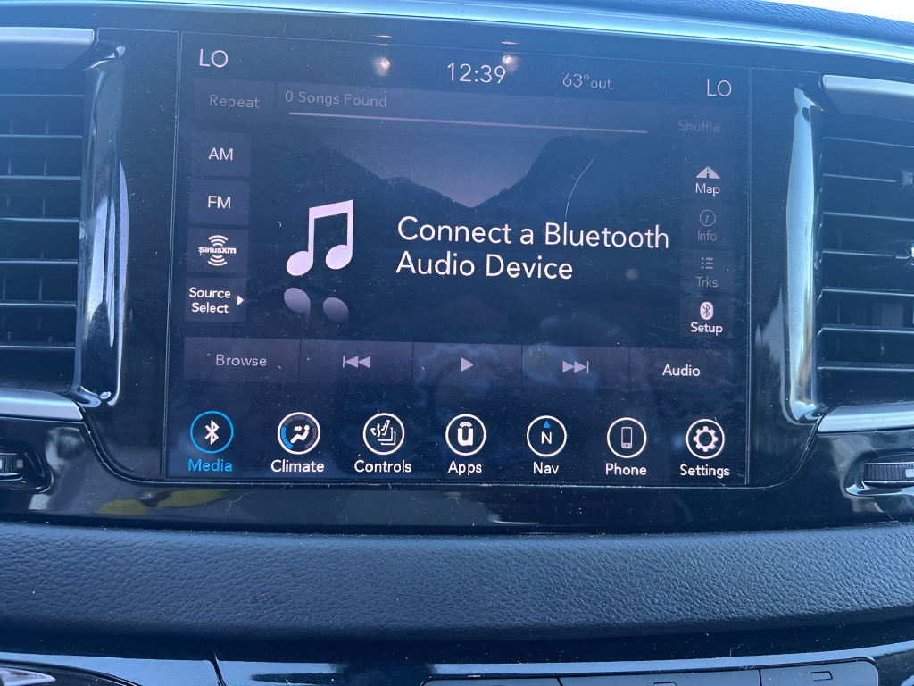 Used 2020 Chrysler Pacifica Touring-L Plus FWD image 26