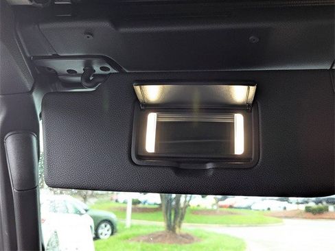 Used 2026 Jeep Wrangler Unlimited Rubicon w/ Technology Group image 29