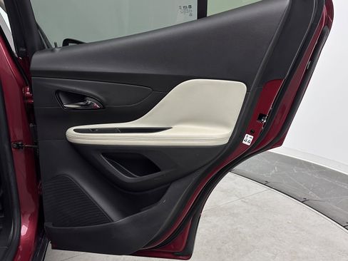 Used 2019 Buick Encore Preferred w/ Safety Package FWD image 32