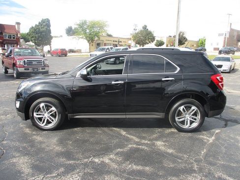 Used 2017 Chevrolet Equinox Premier w/ Enhanced Convenience Package AWD/4WD image 8