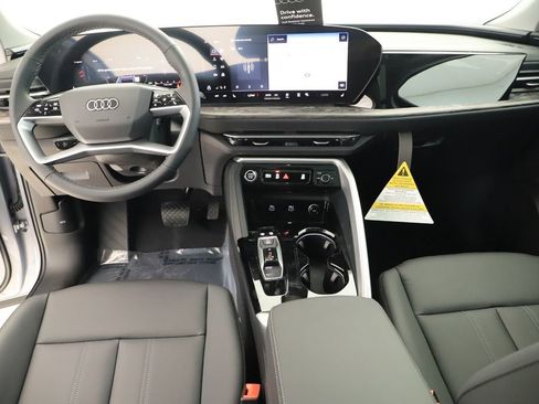 New 2025 Audi Q5 Premium Plus image 18