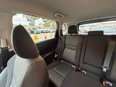 Used 2025 Nissan Rogue SV FWD image 41