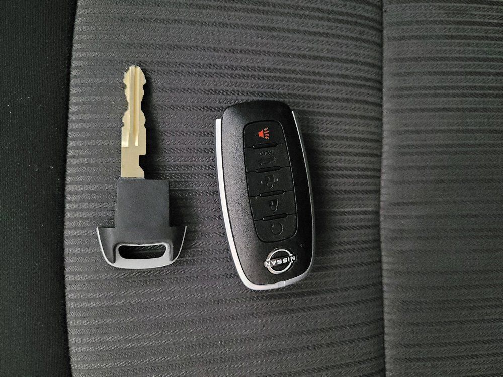 Used 2021 Nissan Sentra SV FWD image 32