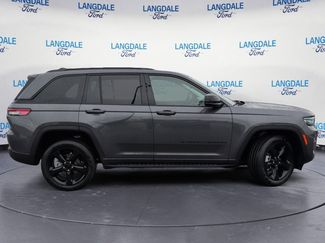 Used 2023 Jeep Grand Cherokee Limited w/ Black Appearance Package video 2