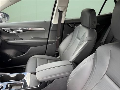 Used 2024 Buick Envision Preferred AWD/4WD image 9