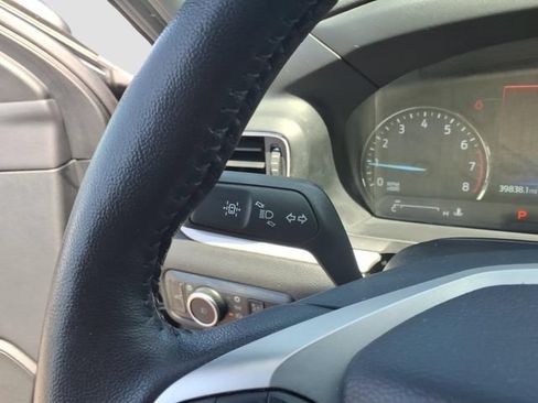 Used 2024 Ford Explorer XLT w/ Equipment Group 202A RWD image 27