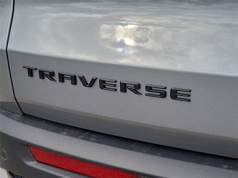 New 2026 Chevrolet Traverse LT w/ Midnight/Sport Edition image 9