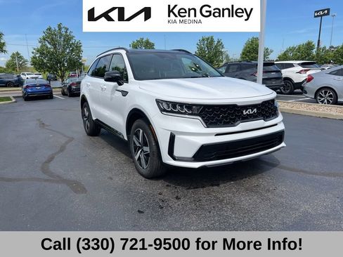 Certified 2023 Kia Sorento S w/ Panoramic Sunroof Package FWD image 6