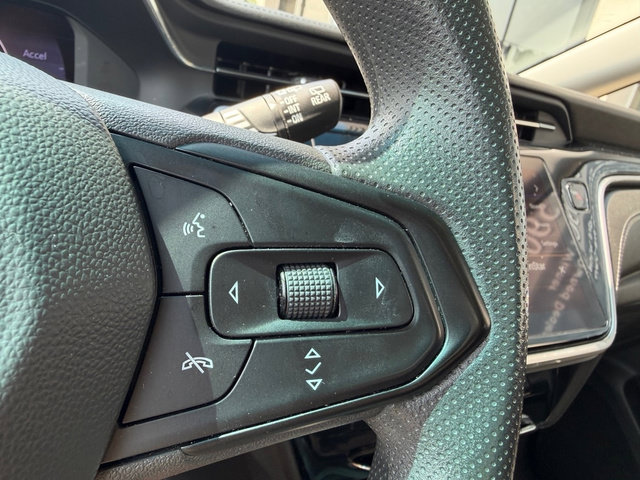 Used 2023 Chevrolet Bolt LT FWD image 17