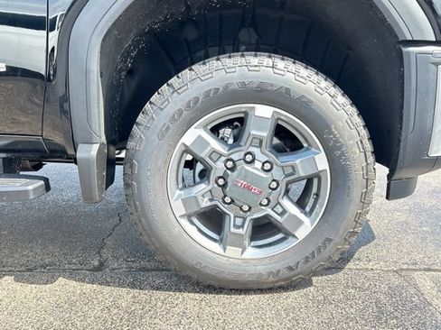 New 2026 GMC Sierra 2500 SLT w/ SLT Premium Package AWD/4WD image 12
