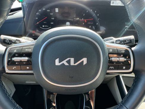 Certified 2026 Kia Carnival SX Prestige image 28