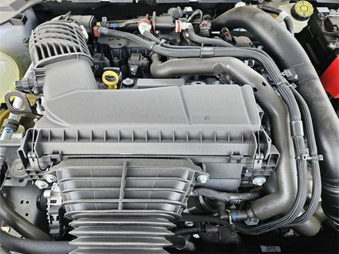 New 2025 Lincoln Corsair AWD w/ Equipment Group 101A image 30