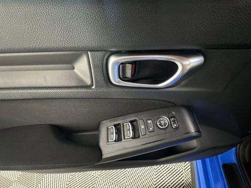 Used 2023 Honda Civic Sport image 15