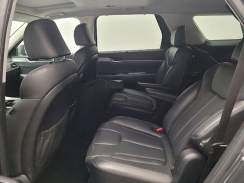 Used 2021 Hyundai Palisade SEL w/ Premium Package FWD image 18