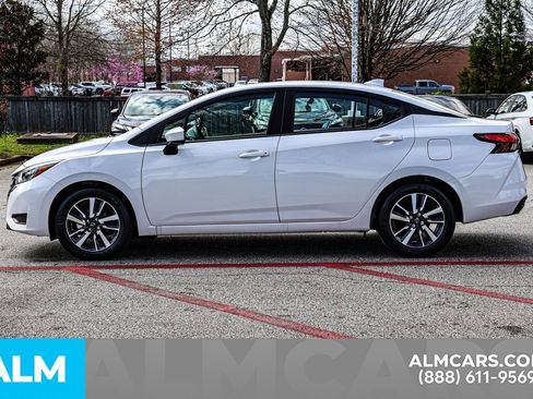 Used 2025 Nissan Versa SV w/ Trunk Package image 8