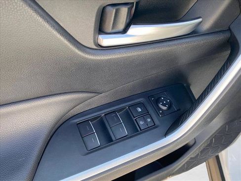 Used 2025 Toyota RAV4 XLE FWD image 12