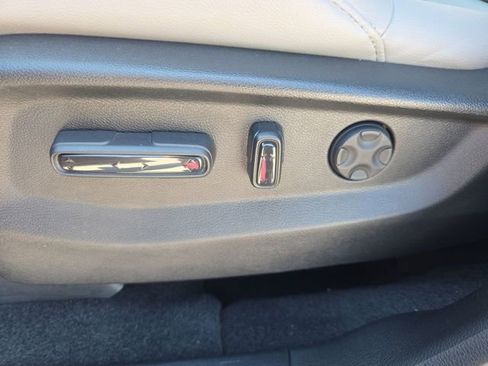 Used 2022 Honda CR-V Touring image 19