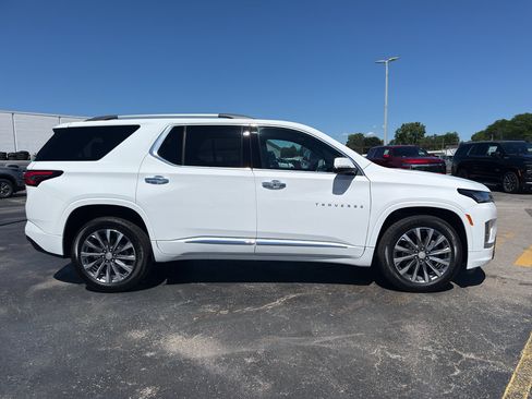 Certified 2023 Chevrolet Traverse Premier AWD/4WD image 4