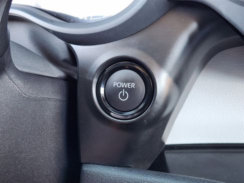 Used 2026 Toyota Sienna XLE image 26