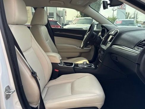 Used 2023 Chrysler 300 Touring L AWD/4WD image 19