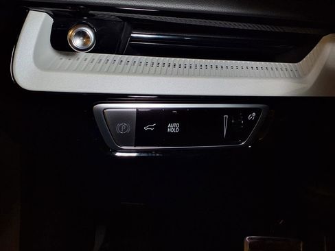 Used 2026 Cadillac Optiq Luxury 2 image 17