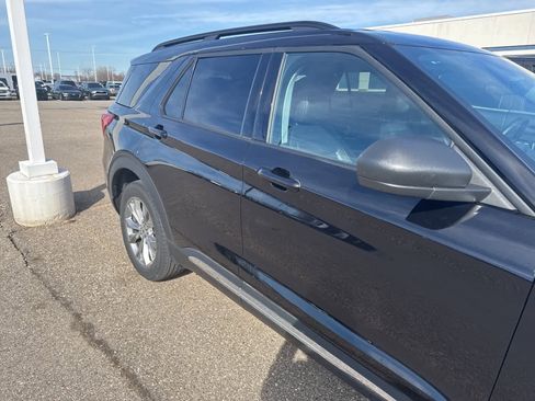 Certified 2023 Ford Explorer XLT w/ Equipment Group 202A image 21