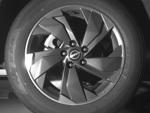 Used 2025 Nissan Rogue SV image 15