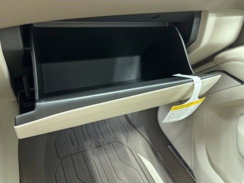 New 2026 GMC Yukon Denali w/ Sun & Power Step Package image 22